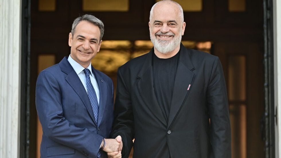 Η διεύρυνση, η Ελλάδα και τα Δυτικά Βαλκάνια